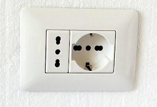 Toma de corriente nueva conector eléctrico