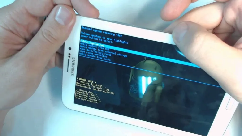 como restablecer un telefono o tableta samsung con android