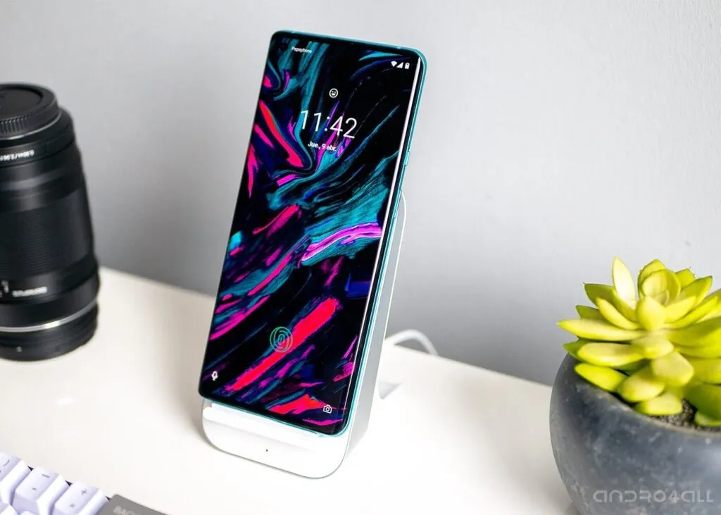 carga rapida de la bateria en telefonos inteligentes android o iphone